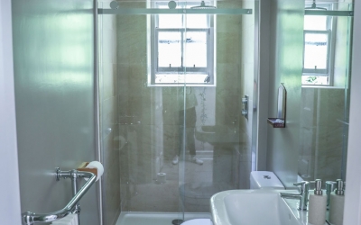 Eastwood House shower room